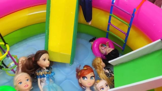 Swimming pool குளியல் ஜாலியோ ஜாலி/Barbie show tamil смотреть онлайн