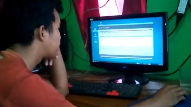 Warga Desa menginstall Desa OS смотреть онлайн