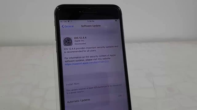 iOS 12.4.4 Update for iPhone 6s, 6s Plus, 5s, iPad Air, iPad Mini смотреть онлайн