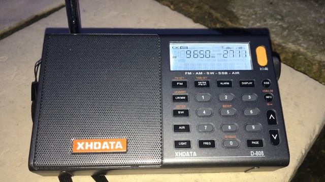XHDATA D-808 On The Whip: Excellent Signal From Radio Guinée 9650 KHz, Conakry, Copied In Oxford