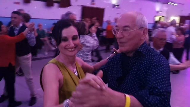 30, 03, 2024, centro Graziosi di Carpi di Modena con l'orchestra Lisa Maggio Roberto Barbieri mix смотреть онлайн