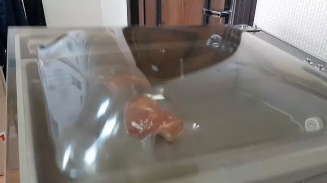 Процесс вакуумации бекона. DZ-4002/T смотреть онлайн