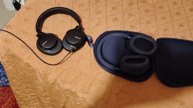 Sony MDR-1AM2 vs Sony WH-1000XM5 смотреть онлайн