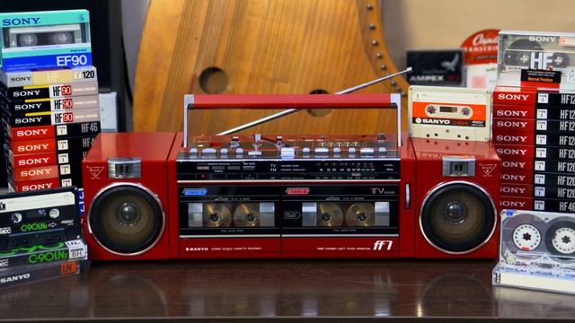 SANYO MR-FF7(R) минимагнитола. Япония.