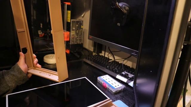 How to Build a Magic Mirror on a Budget! (Raspberry Pi) смотреть онлайн