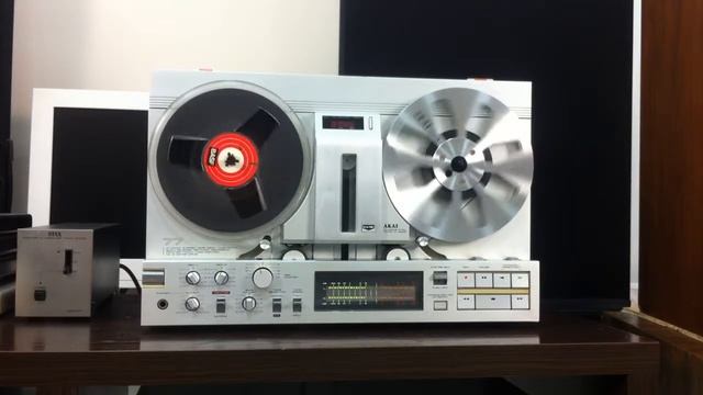 AKAI GX-77 GX-77:\128,000(1981年8月29日発売) GX-77BL:\132,000(1981年8月29日発売) смотреть онлайн