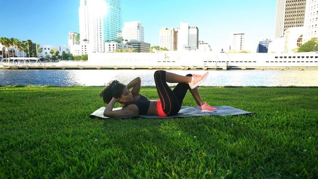 Beginner AB Workouts with Fitness TIPS! смотреть онлайн