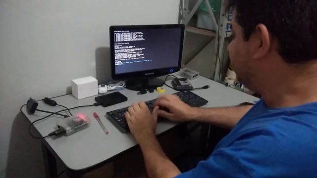 urubu file server | "raspvuan" + i3wm | Devuan ARM for Raspberry Pi смотреть онлайн