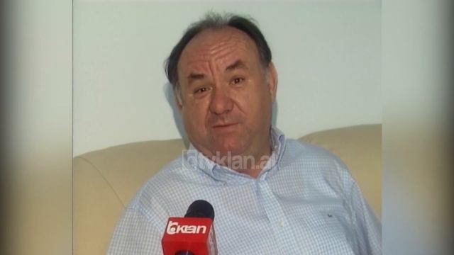 Publikohet libri Zonja e Zezë Nexhmije Hoxha nga autori Fahri Balliu-(24 Qershor 2005) смотреть онлайн