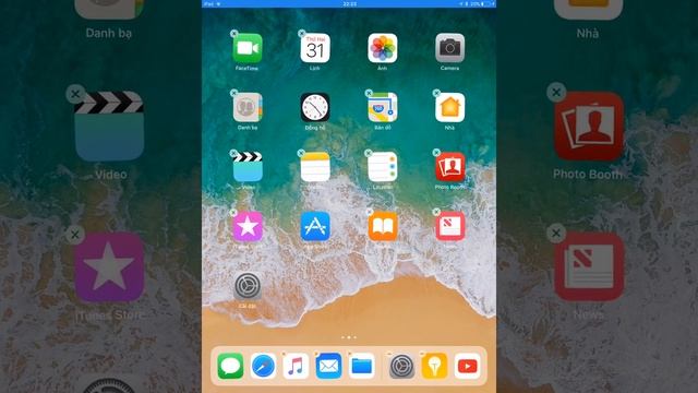 IOS 11 bug makes a icon at the dock смотреть онлайн