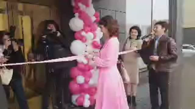 ОткрытиеСалона Лилии Абдуллиной/11.11.22-11:11/Лена Воронова смотреть онлайн