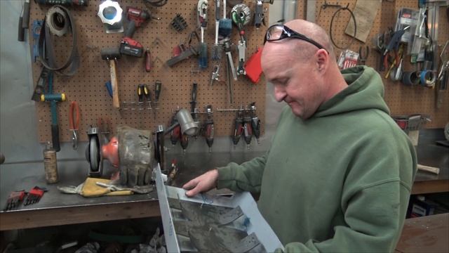 Phoenix, over-engineering a Shifter Mount смотреть онлайн