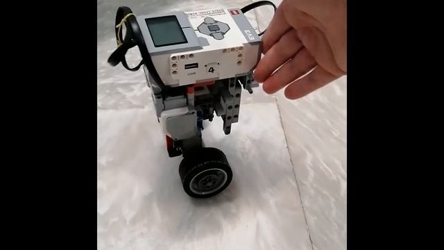 EV3 GyroBoy in JAVA with leJOS смотреть онлайн