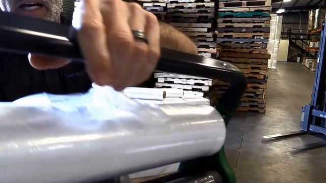 Using Litewrapper XT Pallet Wrapping System смотреть онлайн
