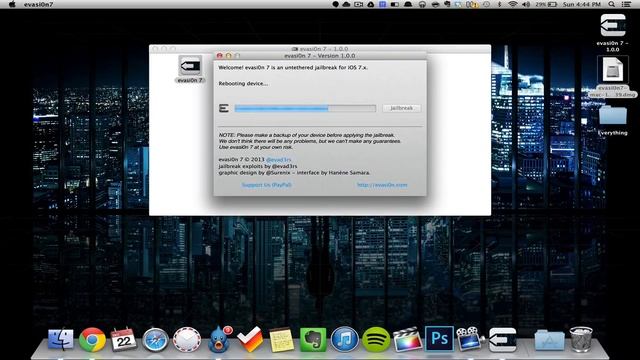OFFICIAL iOS 7.0.4 Untethered Jailbreak - iPhone 5S,5C,4S,4,iPod Touch 5 & iPad Mini 2,Air,4,3 смотреть онлайн