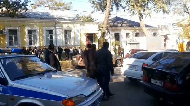 в Таганроге у прокуратуры 9.10.2014г смотреть онлайн