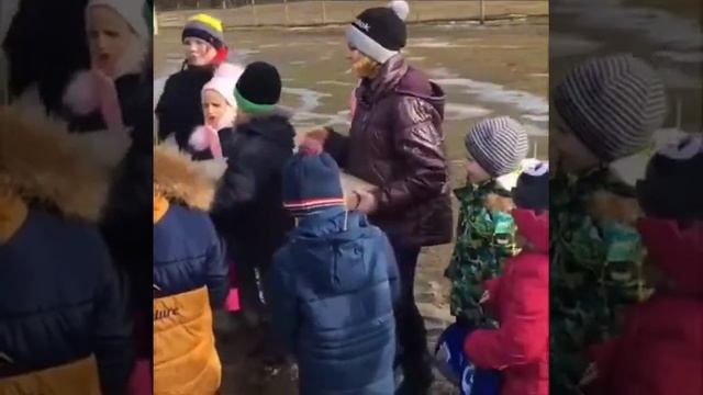 Благотворительный четверг смотреть онлайн