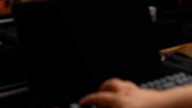 Dell XPS15 に Ubuntu 20.10 をインストール (字幕付き) смотреть онлайн