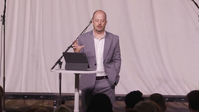 Jesus: THE RISEN KING | David Perkins смотреть онлайн