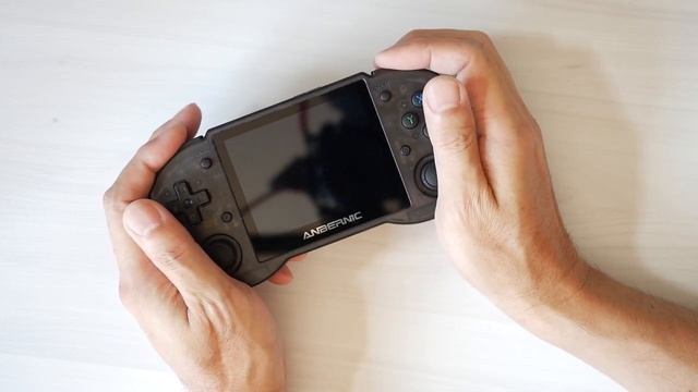 ANBERNIC RG353P レビュー 思っていたよりも完成度が高い！かなりお勧めのレトロハンドヘルドです。 смотреть онлайн