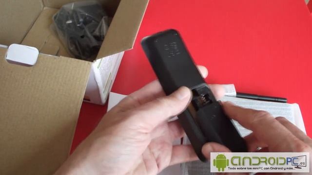 Unboxing TV-Box Bluetimes 3584DA compatible con Linux y XBMC смотреть онлайн