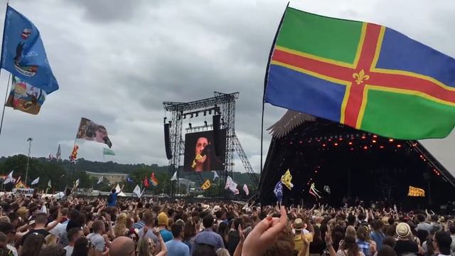 Glastonbury Festival In 45 Seconds - What To Expect At Glastonbury! // Your Little Black Book
