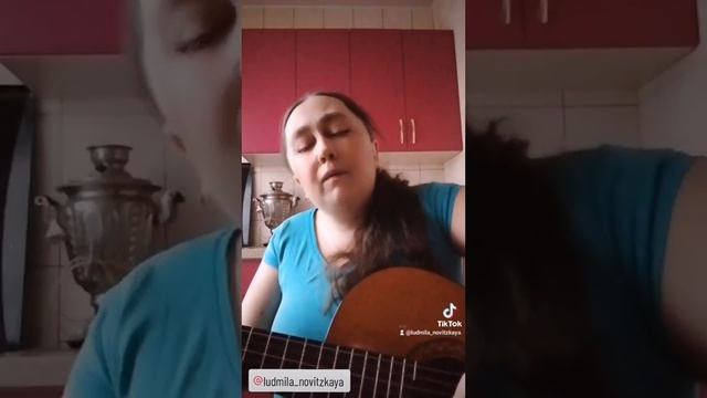 Музыкальная кухня🎸☕🎶"А по камушкам" (Людмила Сенчина) смотреть онлайн