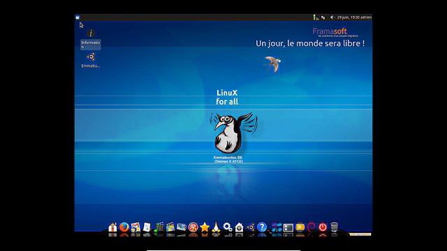 Présentation de EmmabuntusDE (Debian Edition) смотреть онлайн