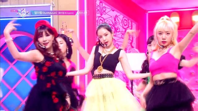 Apink (에이핑크) - Dumhdurum (덤더럼) [Music Bank / 2020.04.17]