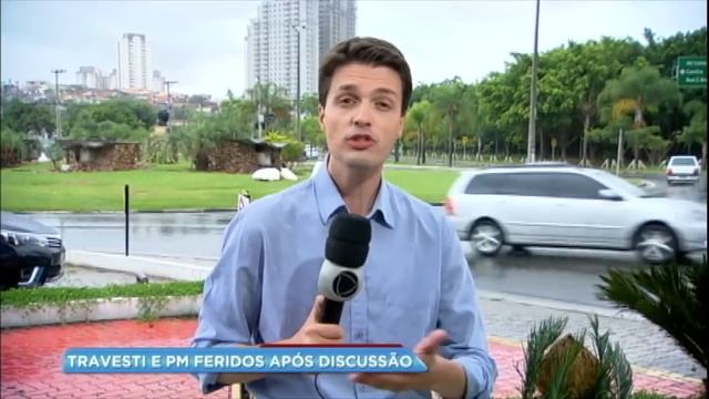PM e travesti ficam feridos após discussão com tiros dentro de carro смотреть онлайн