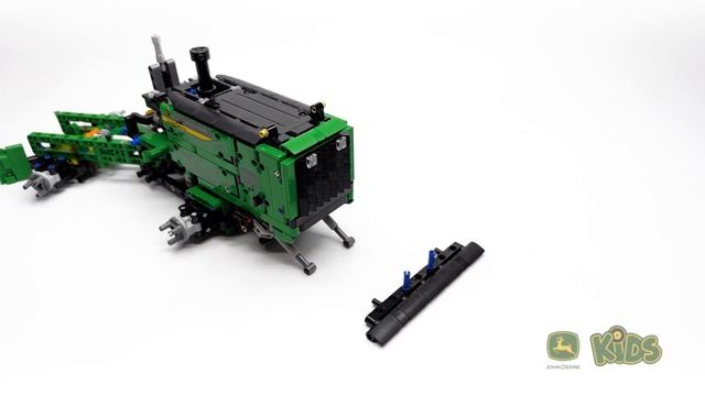 LEGO Build and Play Stop Motion! 🚜 | John Deere Kids смотреть онлайн