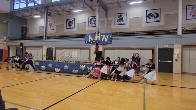 Tug-of-war| Boys vs.Girls| Appleton West HS| Asian Heritage Night | 05/12/13 смотреть онлайн