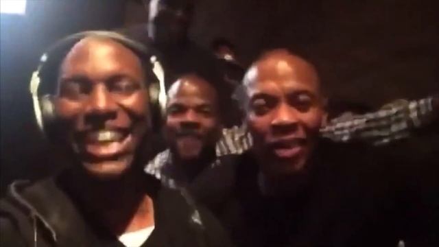 Apple To Buy Dr. Dre's Beats Electronics For $3.2 Billion смотреть онлайн