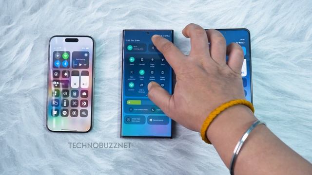 HyperOS Vs iOS 17 Vs One UI 6 Control Center Comparison! 💯 смотреть онлайн