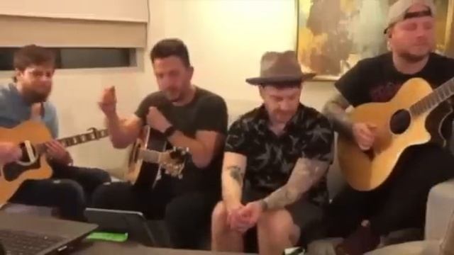 BAD AT LOVE (ACOUSTIC) HOTEL JAM SESSION смотреть онлайн