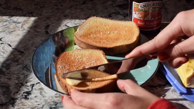 Everything I Ate in a Week as a Busy Student (vegetarian, random & tasty!) смотреть онлайн
