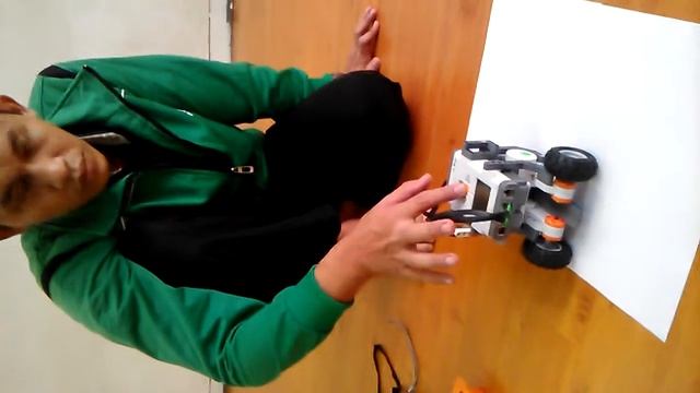 Cara Membuat Lingkaran menggunakan Lego NXT 9797 смотреть онлайн