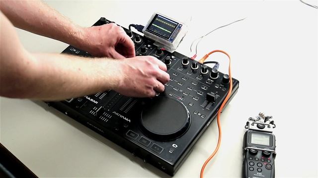 DJ on the Fly! (Raspberri Pi, Mixxx, Screen, Controller) смотреть онлайн