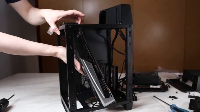 亡命之图竟敢用不到1900的十代十核CPU做自用双系统主机？Booooo~~~~MM смотреть онлайн