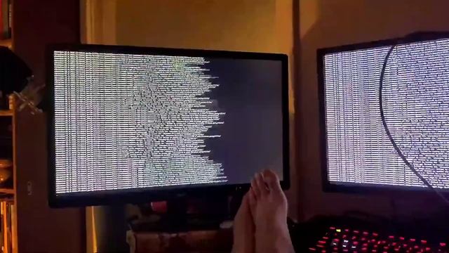 Linux Users installing a Web Browser for 1 Hour смотреть онлайн