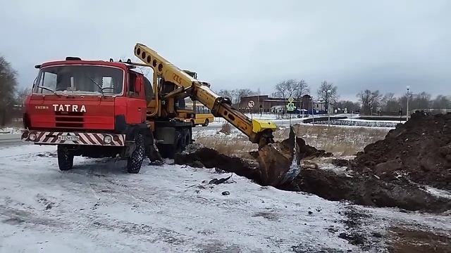 ТАТРА экскаватор