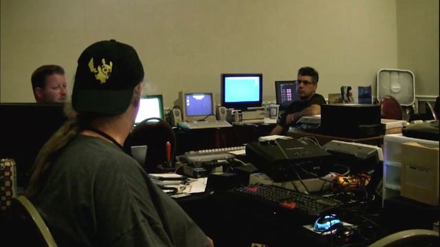 Matt Brewster and the Raspberry Pi at CommVEx v11 2015 смотреть онлайн