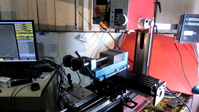 DIY CNC test running .. so far so good смотреть онлайн