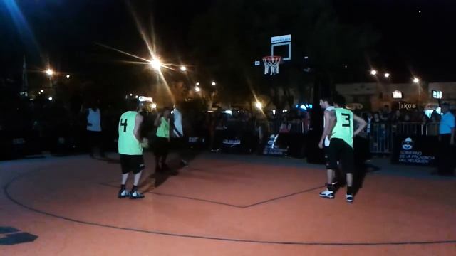 3x3 NQN | Segundos finales catergoria LIBRES | Final: Drible Centro 21 - Paris 15 смотреть онлайн
