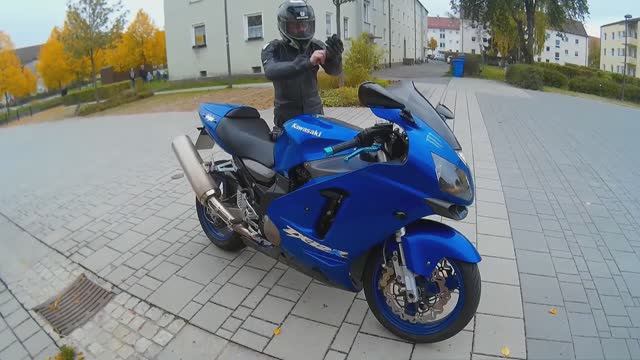 На мотоцикле Kawasaki ZX12R по баварии. Германия баварские леса и дороги. смотреть онлайн