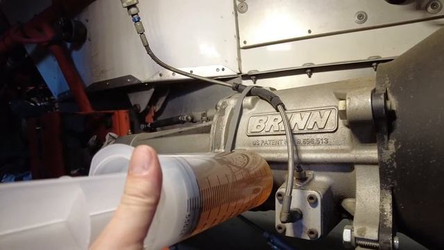 In the 187 Shop: The new jam for filling the trans #imcamodified #highinthedirt #brinntransmission смотреть онлайн