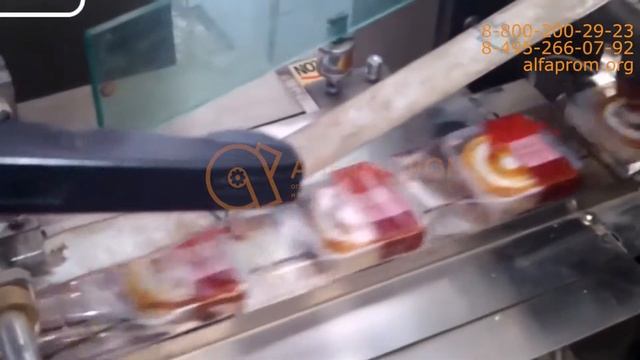 Горизонтальная упаковочная машина подходит для упаковки твердых товаров правильной формы смотреть онлайн