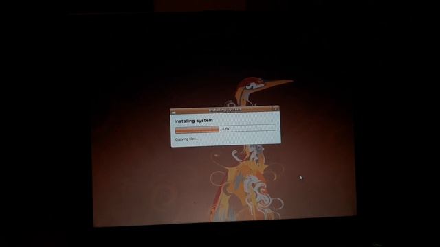 Ubuntu Linux on the Acer laptop смотреть онлайн