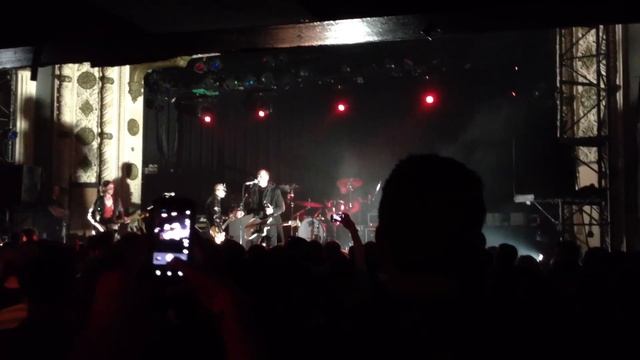 matt skiba blows first concert at the metro chicago смотреть онлайн