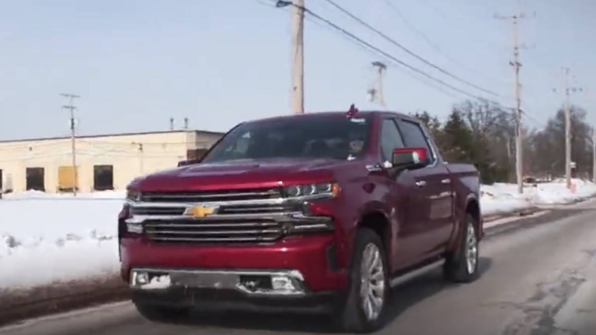 Первый обзор и тест-драйв 2020 Chevrolet Silverado High Country 6.2L V8 смотреть онлайн